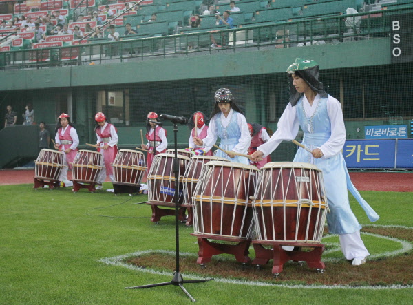 승리기원공연 - 반송중학교 난타팀
